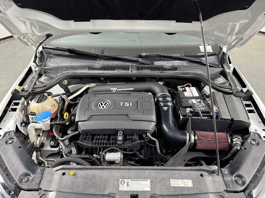 Used 2017 Volkswagen Jetta GLI FWD image 30