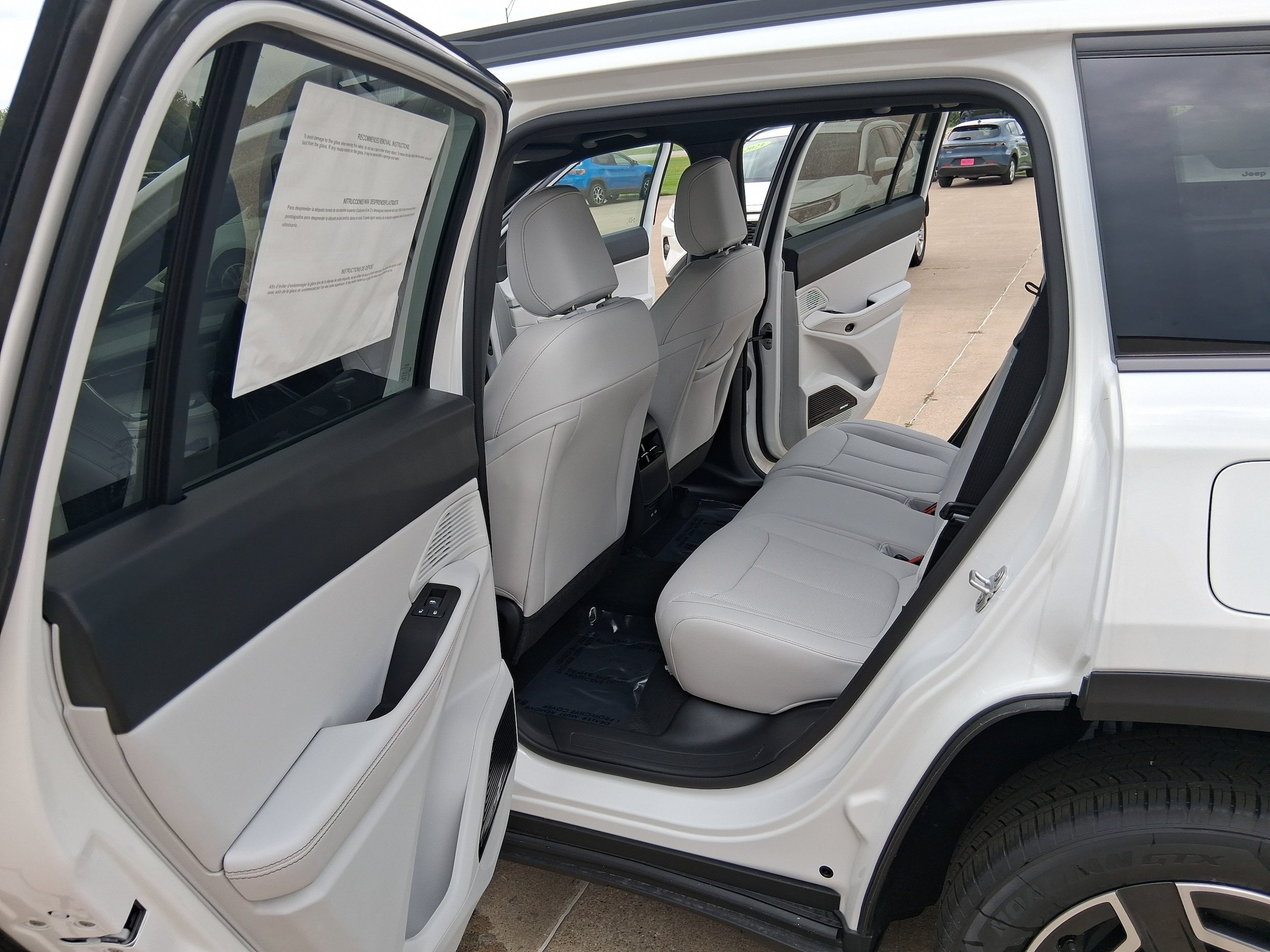 New 2026 Jeep Cherokee Limited AWD/4WD image 16
