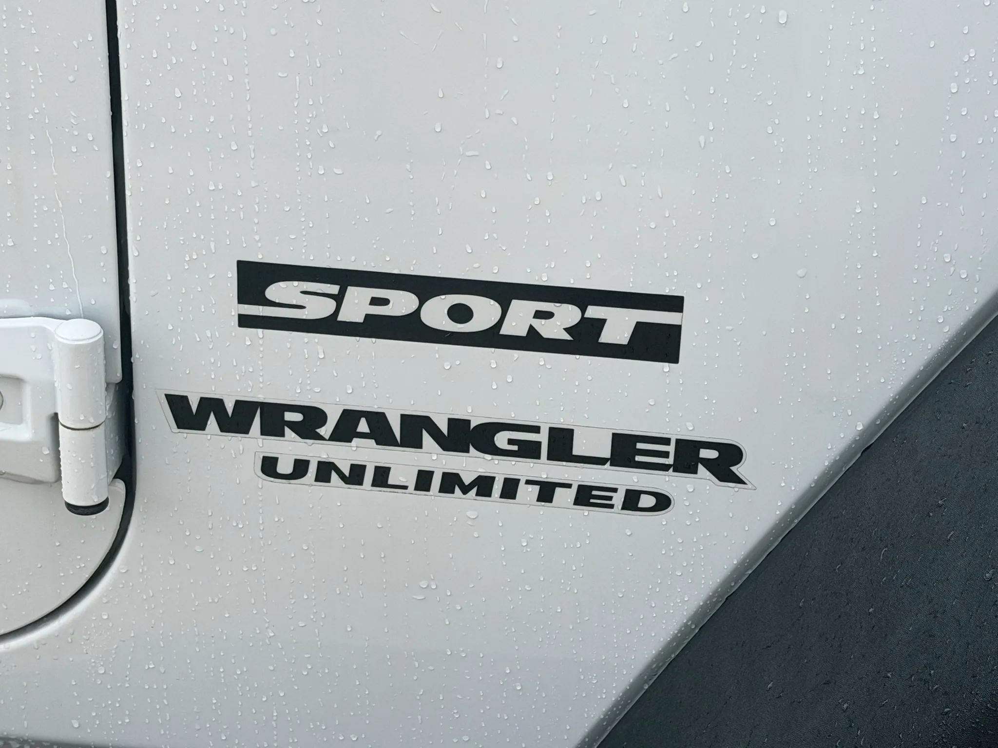 Used 2017 Jeep Wrangler Unlimited Sport w/ Quick Order Package 24S AWD/4WD image 9