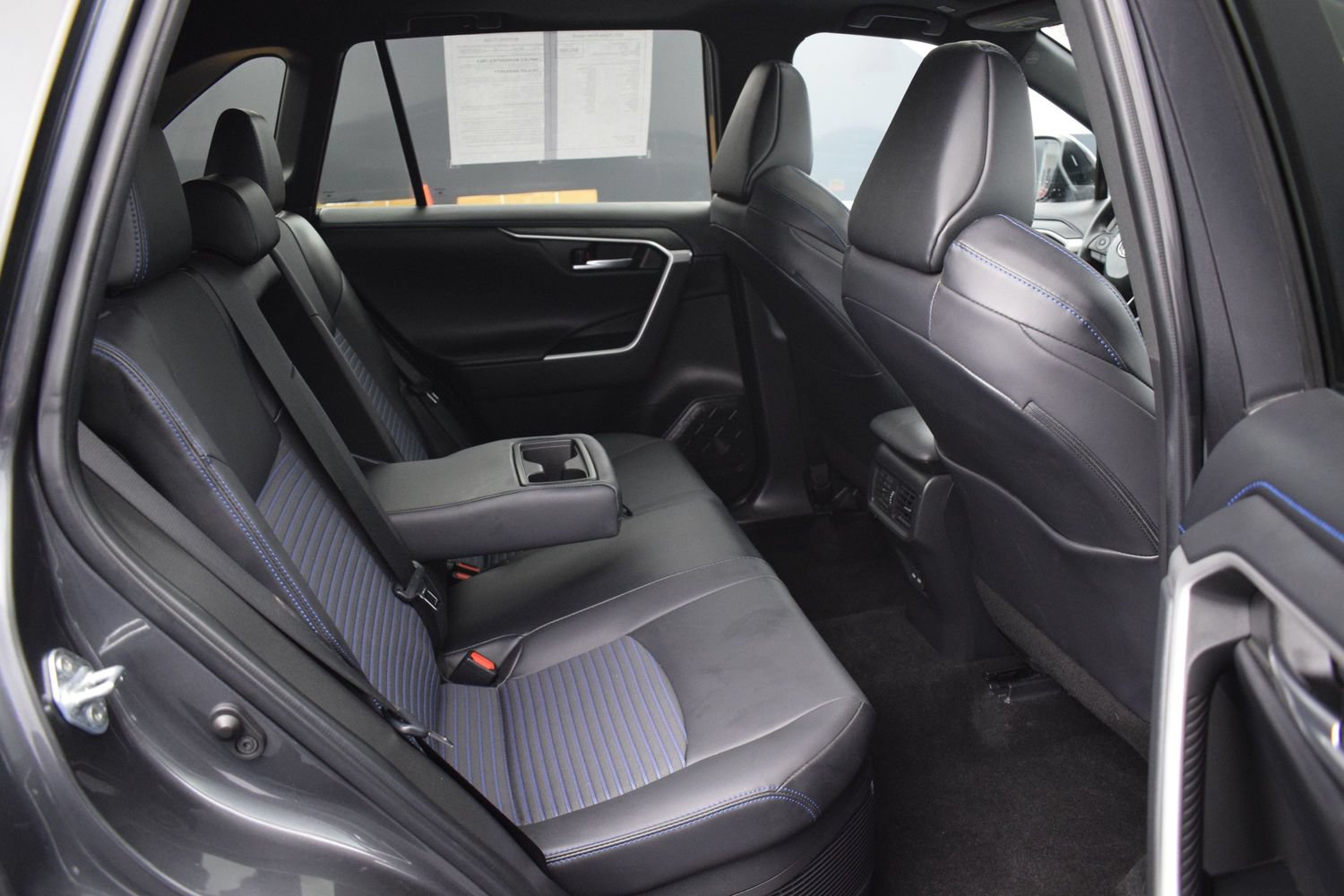 Used 2023 Toyota RAV4 XSE AWD/4WD image 11