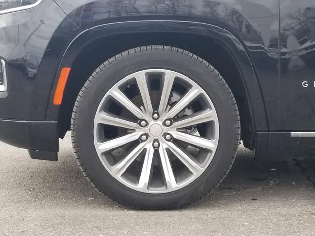 New 2024 Jeep Grand Wagoneer Series I image 12