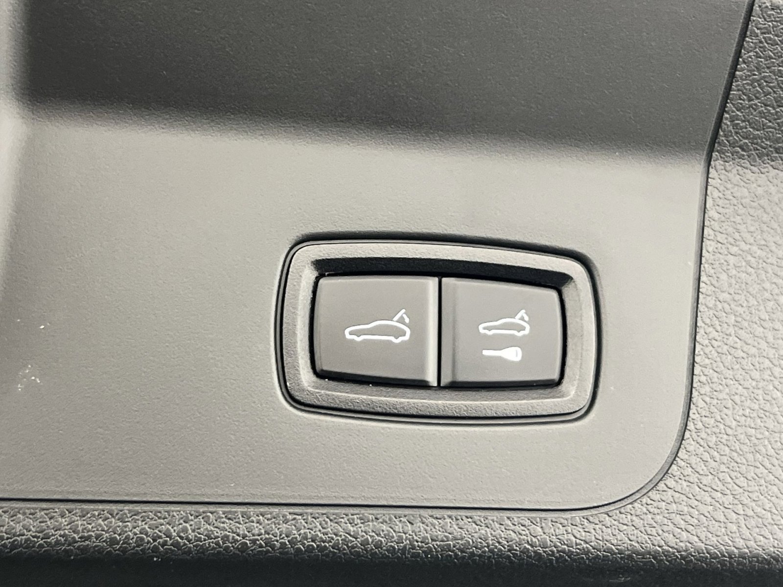 Used 2022 Porsche Panamera 4 image 27