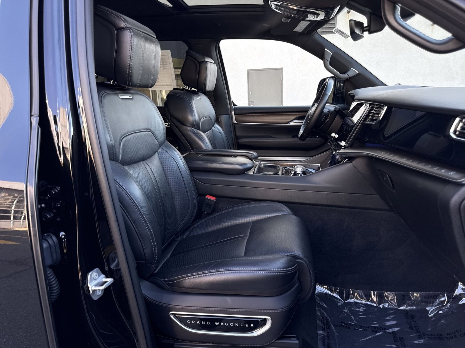 Used 2022 Jeep Grand Wagoneer Series I image 27