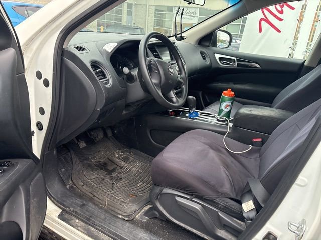 Used 2016 Nissan Pathfinder S image 5