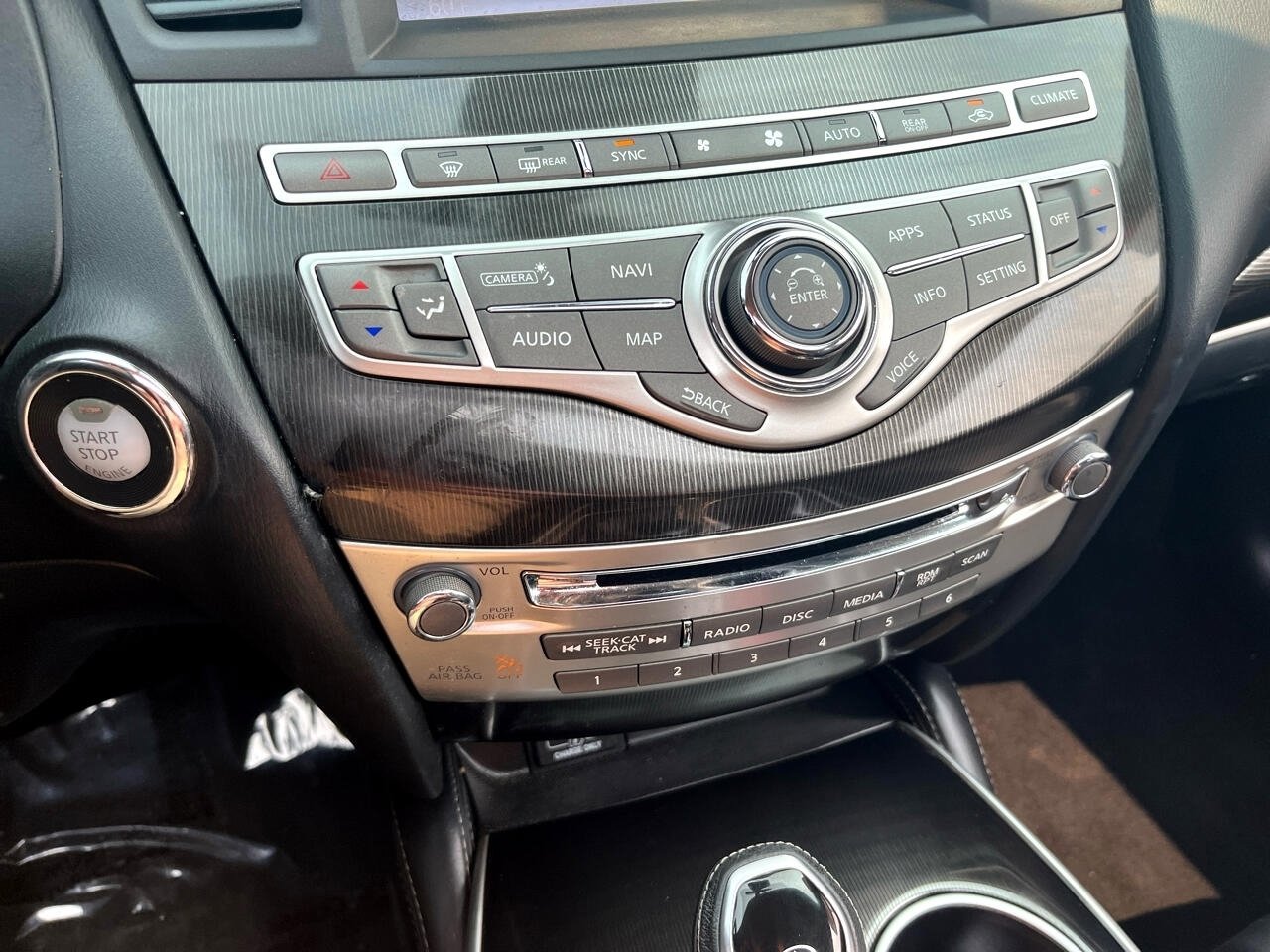 Used 2019 INFINITI QX60 Luxe w/ Essential Package image 29