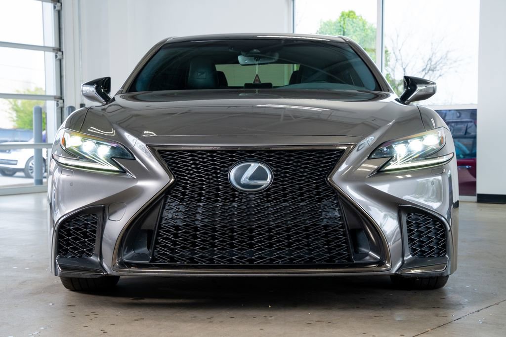 Used 2018 Lexus LS 500 F Sport w/ Accessory Package (Z2) image 3
