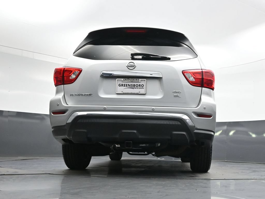 Used 2020 Nissan Pathfinder SL AWD/4WD image 45