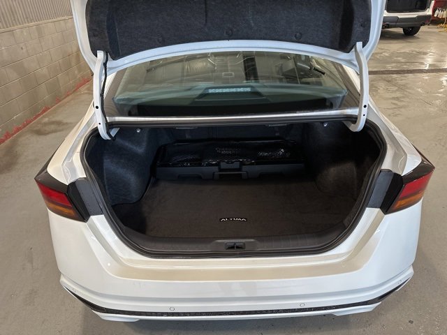 New 2025 Nissan Altima 2.5 SV w/ SV Special Edition Package image 9