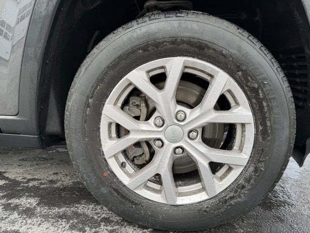 Used 2022 Jeep Grand Cherokee L Limited image 23