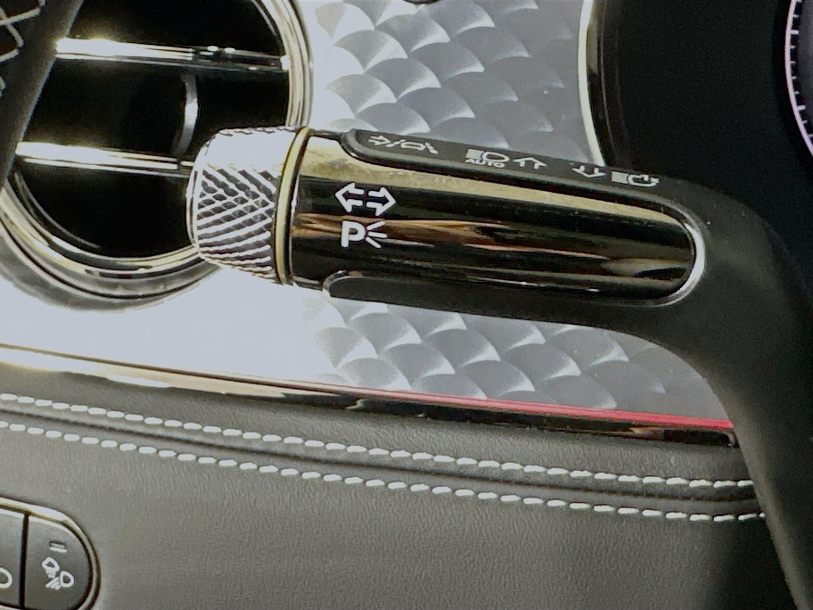 New 2026 Bentley Flying Spur V8 AWD/4WD image 22