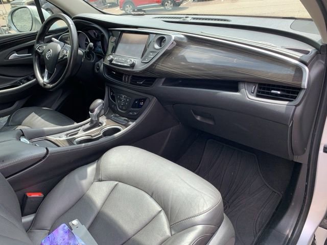 Used 2019 Buick Envision Essence image 39
