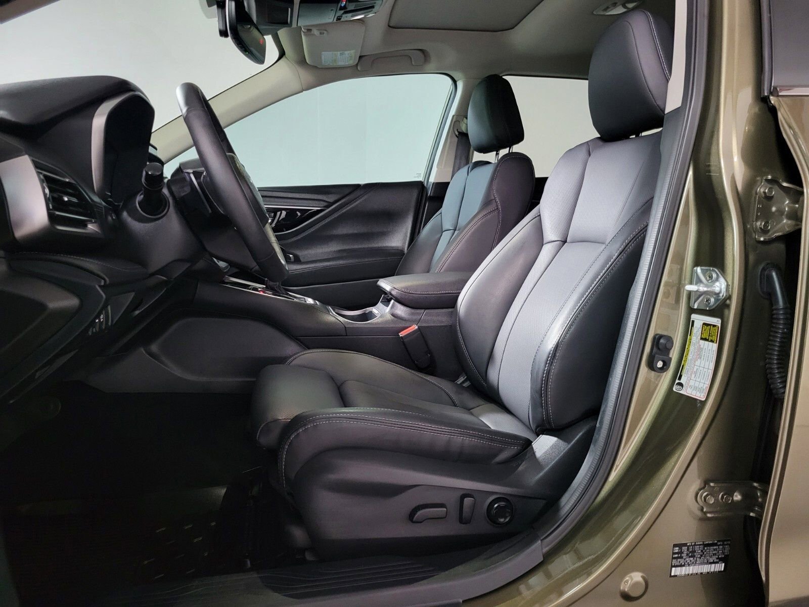 Certified 2025 Subaru Outback Limited XT w/ Tech Package 3 image 13