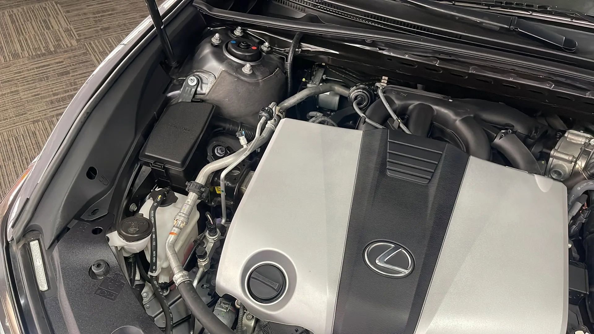 Used 2020 Lexus ES 350 w/ Premium Package image 34