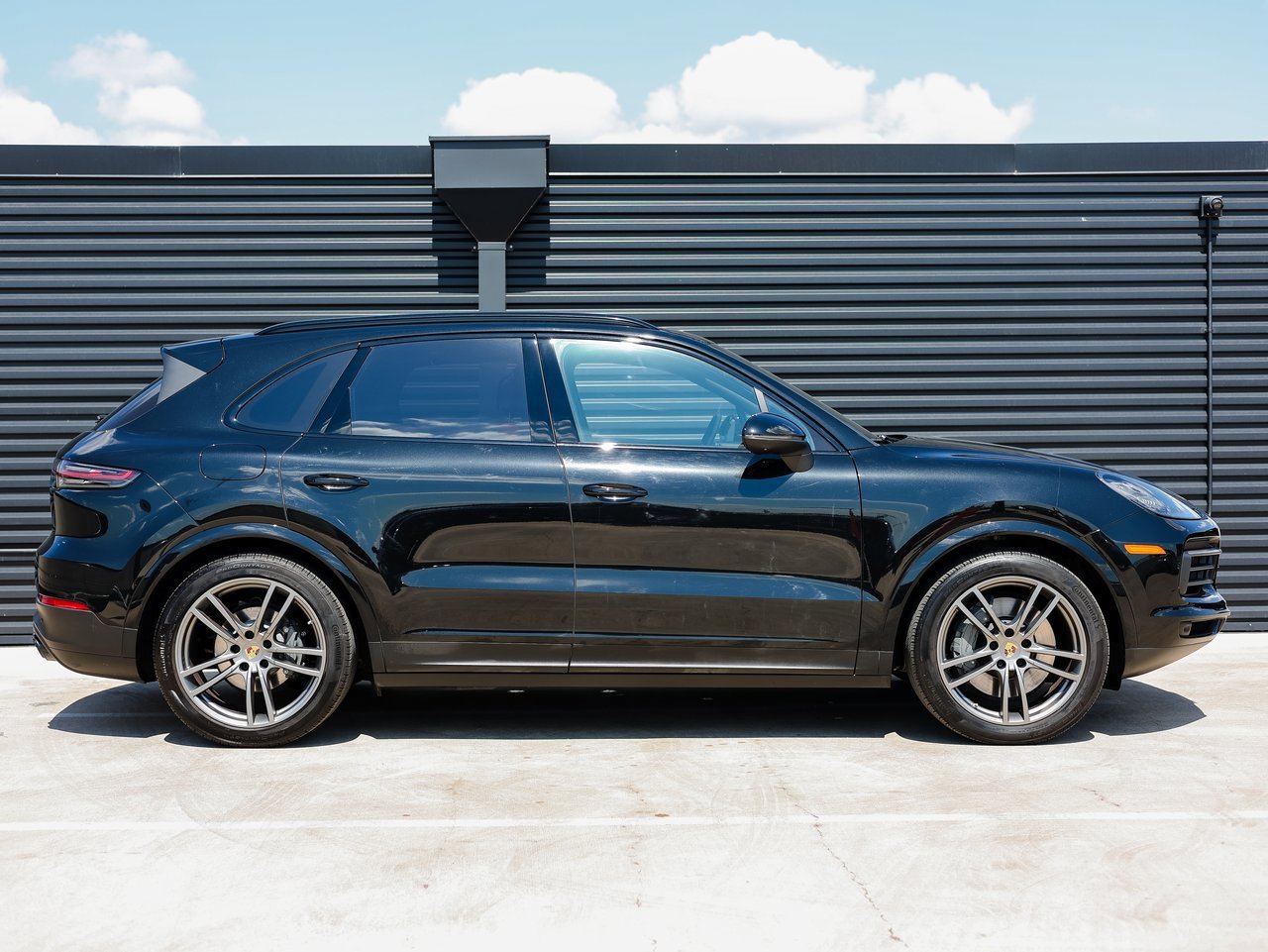 Certified 2023 Porsche Cayenne S Platinum image 8