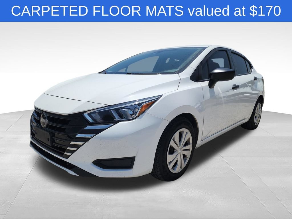 Used 2023 Nissan Versa S FWD image 4