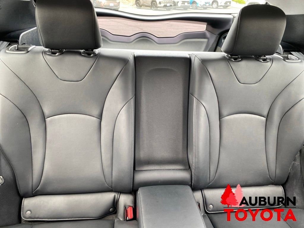 Used 2017 Toyota Prius Prime Advanced w/ Carpet Mat Package FWD image 18