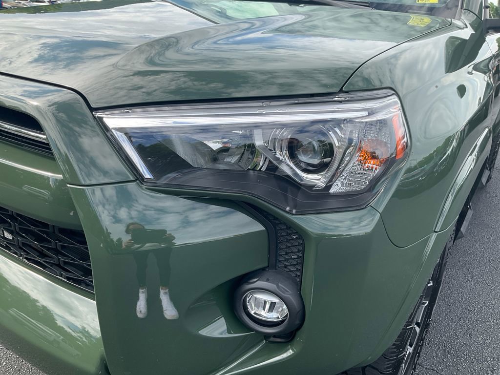 Used 2021 Toyota 4Runner Trail Special Edition AWD/4WD image 9