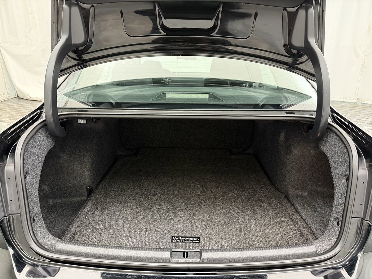 Used 2013 Volkswagen Passat 2.5 SE image 19