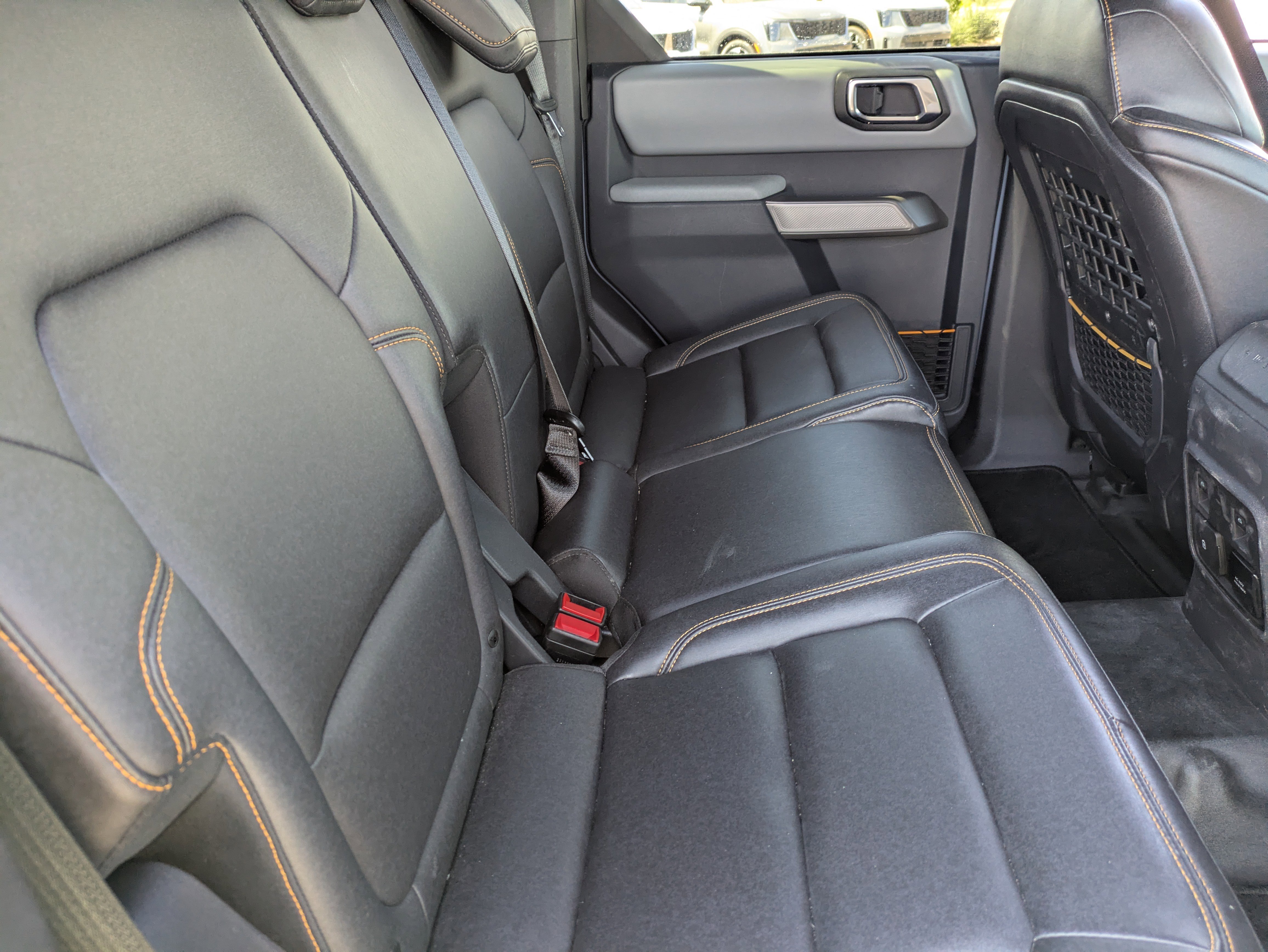 Used 2023 Ford Bronco Badlands image 17