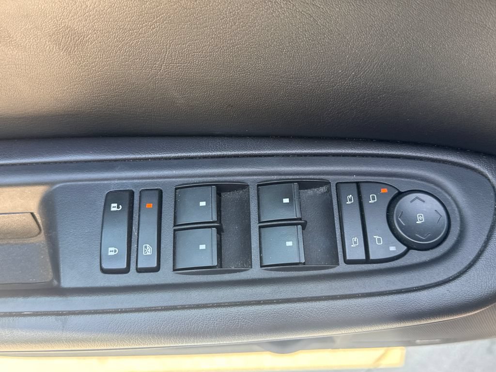 Used 2016 Chevrolet Traverse LT FWD image 14
