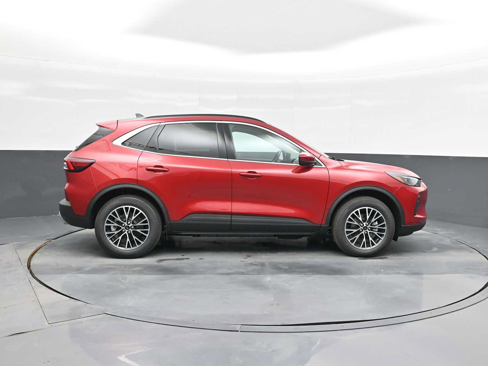 New 2026 Ford Escape SE w/ PHEV Premium Package image 9