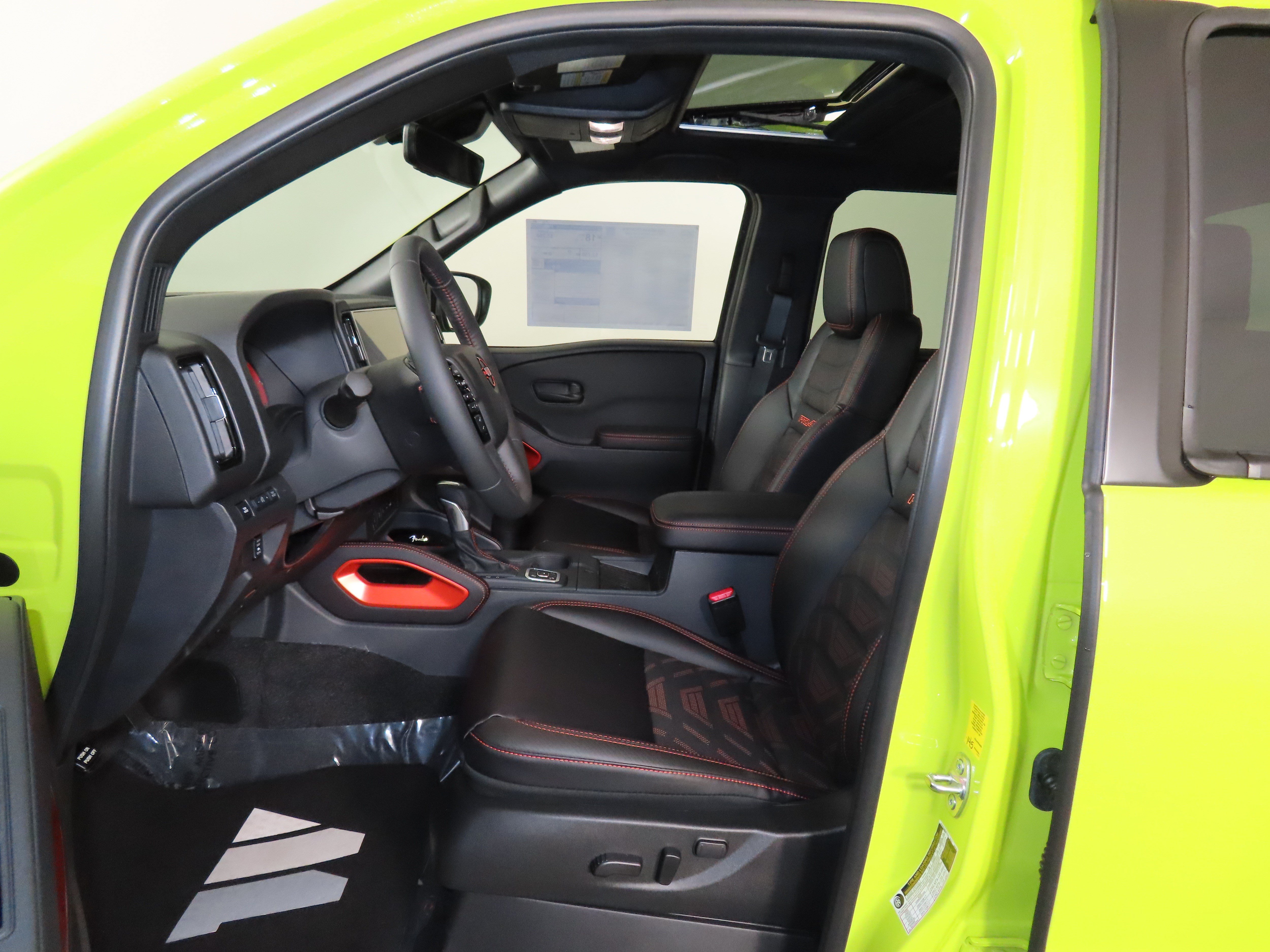 New 2026 Nissan Frontier PRO-4X w/ Pro Premium Package AWD/4WD image 4