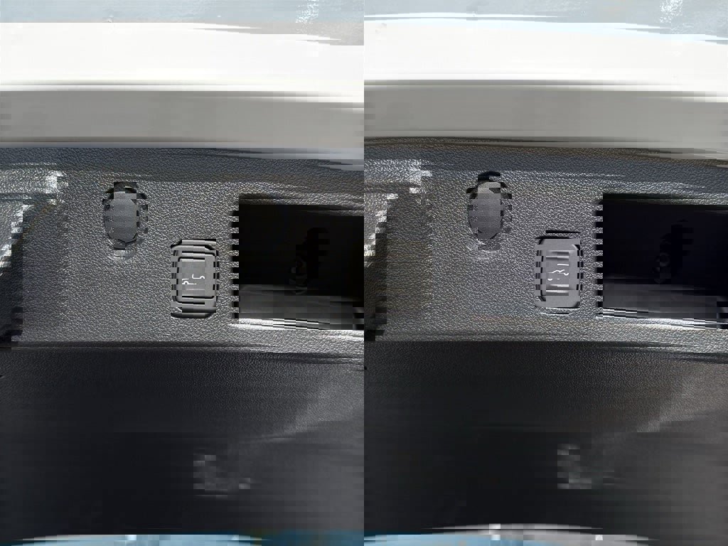 New 2026 Chevrolet Equinox LT w/ Convenience Package II image 25