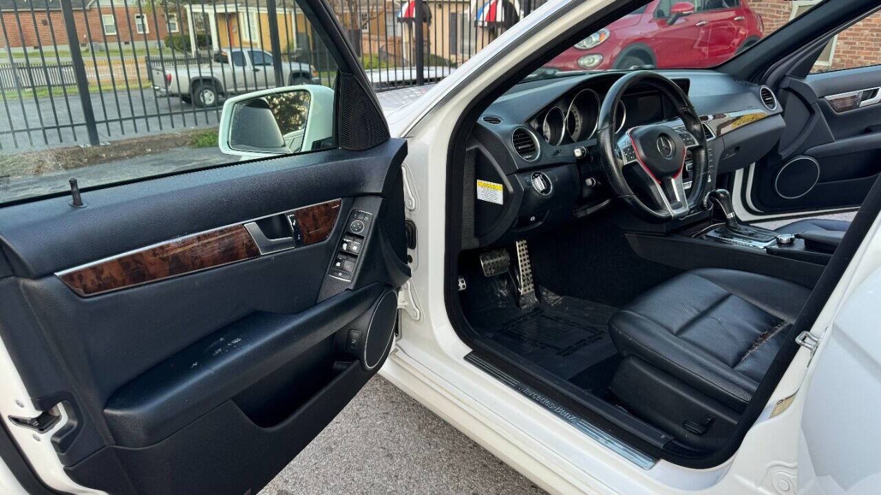 Used 2013 Mercedes-Benz C 250 Sedan image 13