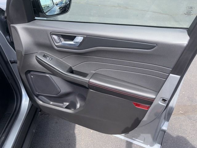 Certified 2024 Ford Escape ST-Line w/ Tech Pack #1 AWD/4WD image 7