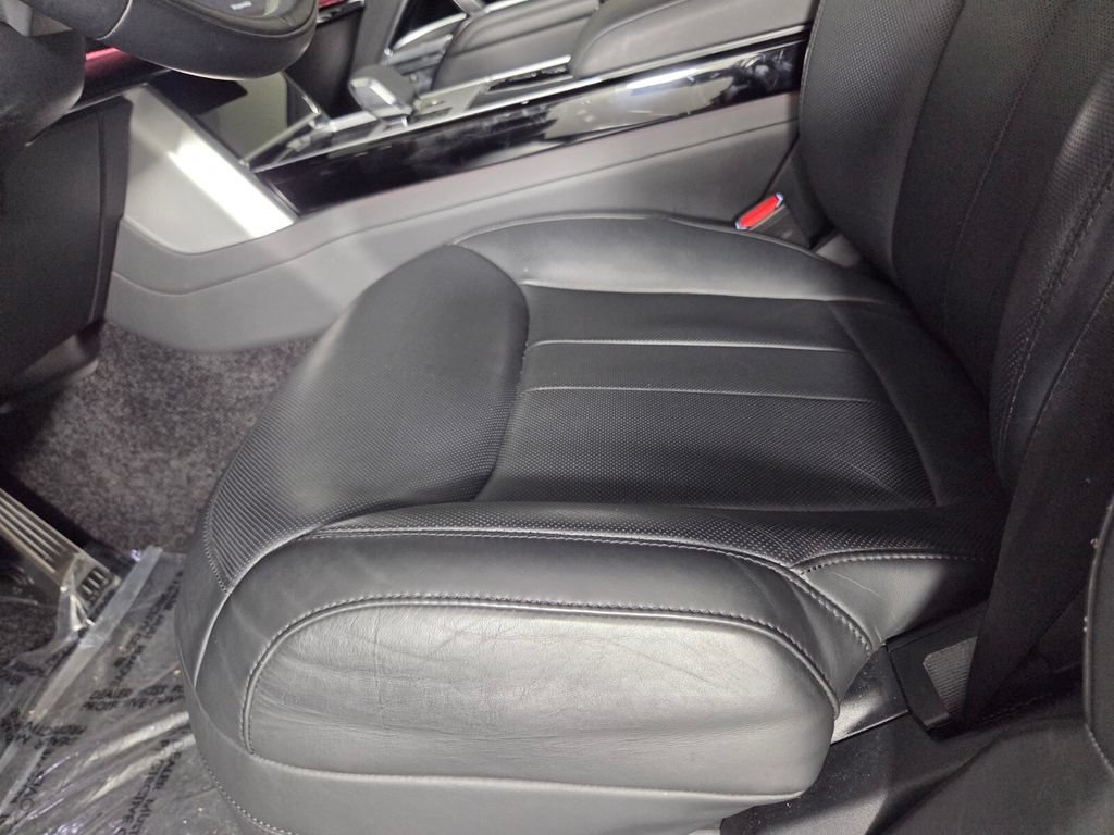 Used 2024 Land Rover Range Rover SE AWD/4WD image 11