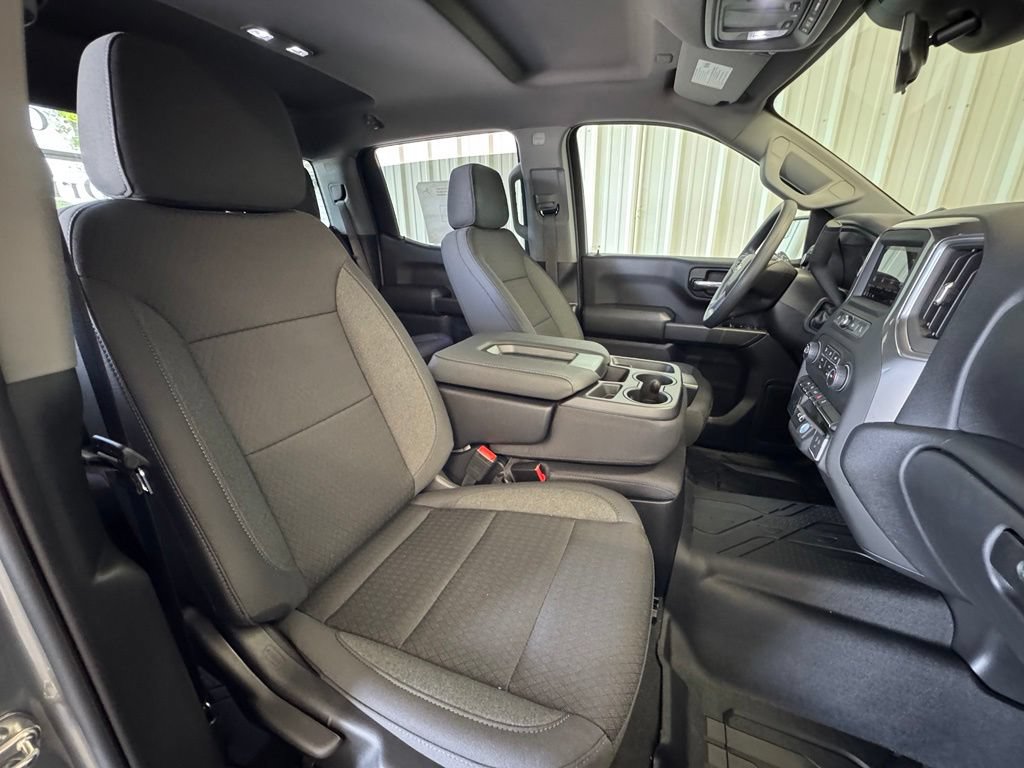 New 2026 Chevrolet Silverado 1500 Custom w/ Turbomax Blackout Package AWD/4WD image 30