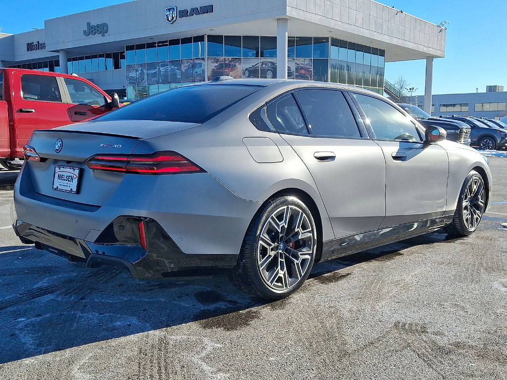Used 2025 BMW i5 xDrive40 w/ M Sport Package image 25