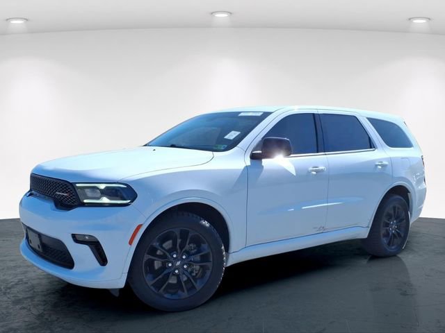 Used 2022 Dodge Durango SXT w/ Blacktop Package image 2