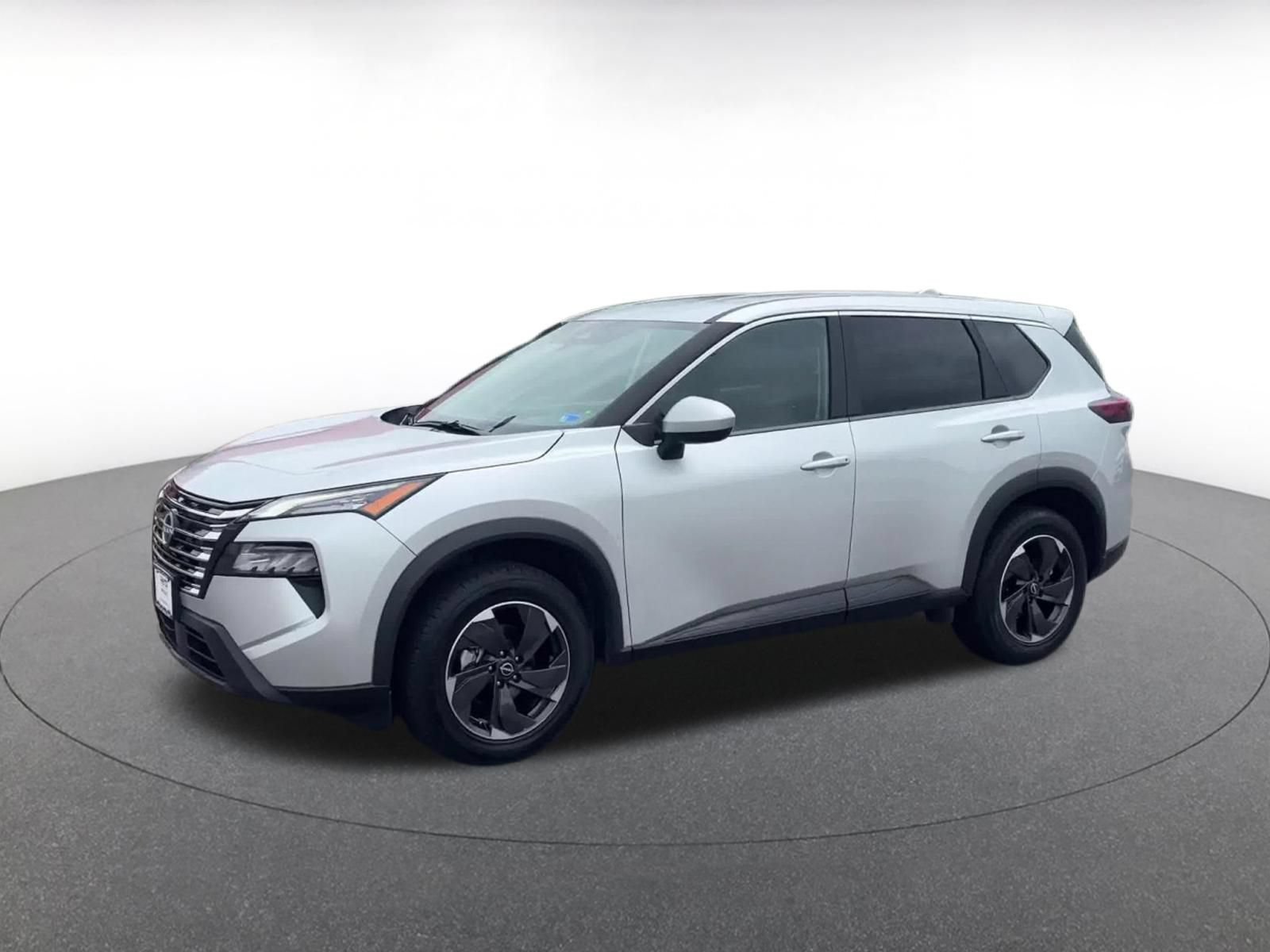 Used 2025 Nissan Rogue SV AWD/4WD image 6