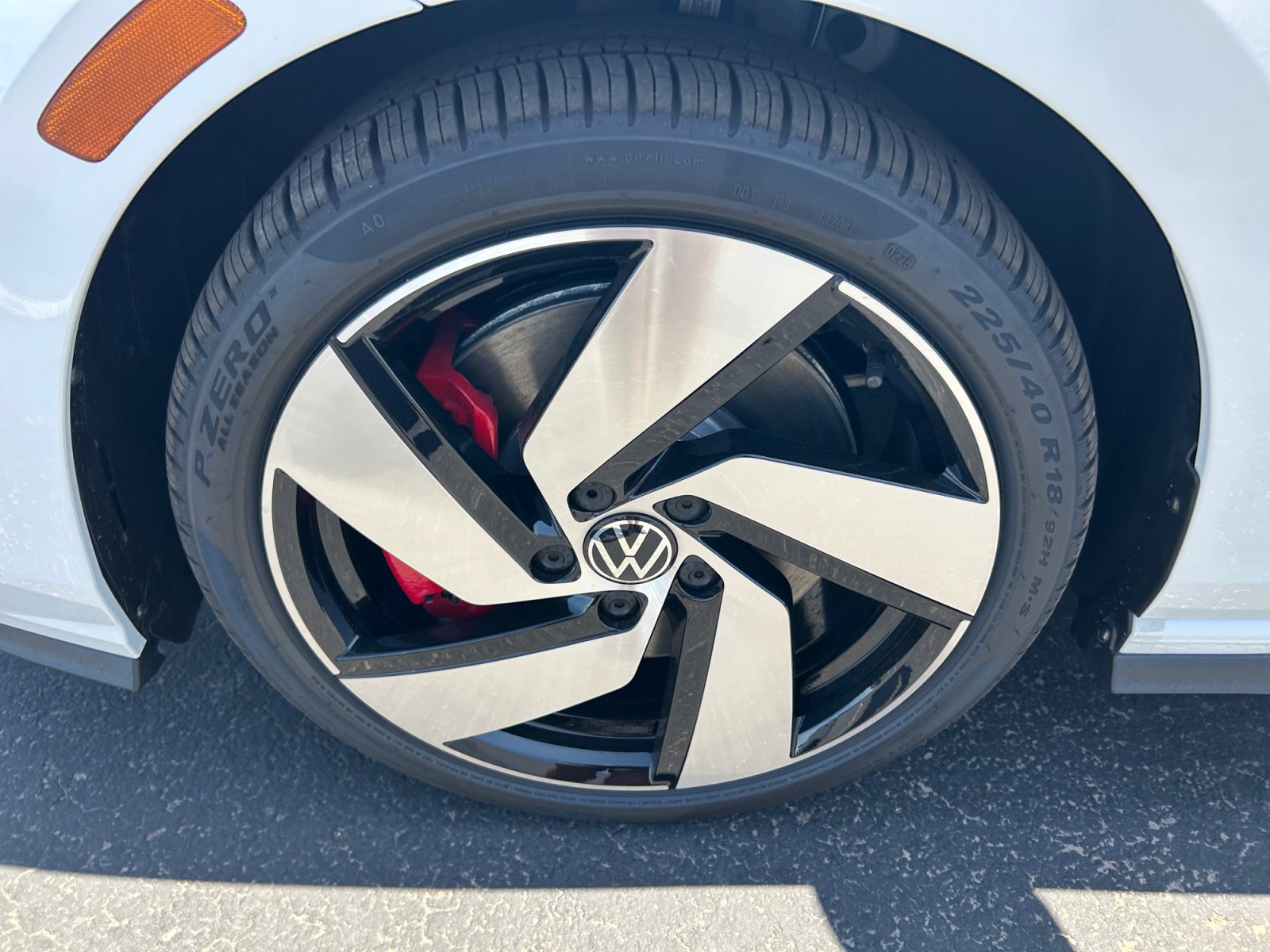 New 2026 Volkswagen Golf SE FWD image 25