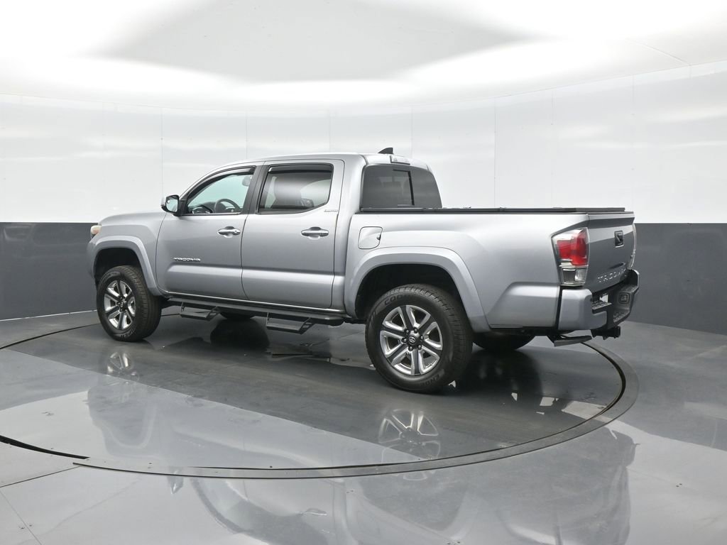 Certified 2017 Toyota Tacoma Limited w/ Tow Package RWD image 7