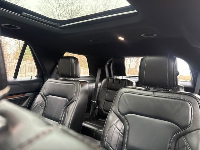Used 2018 Ford Explorer Platinum AWD/4WD image 15