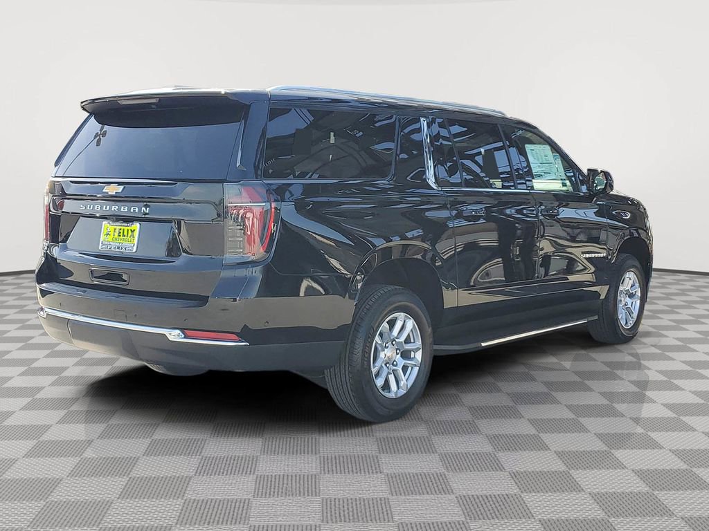 New 2026 Chevrolet Suburban LS image 3
