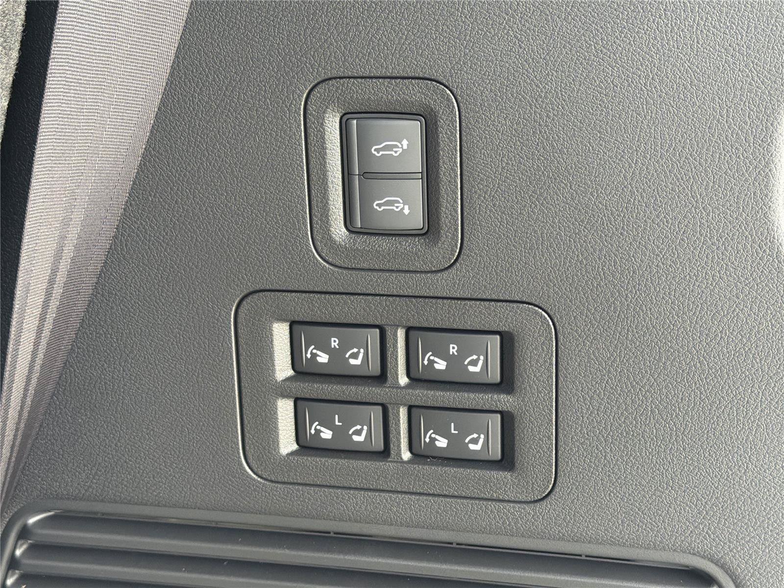 New 2026 INFINITI QX80 4WD w/ Sport Exterior Package image 57
