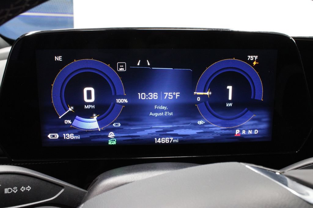 Used 2024 Chevrolet Blazer EV LT AWD/4WD image 28