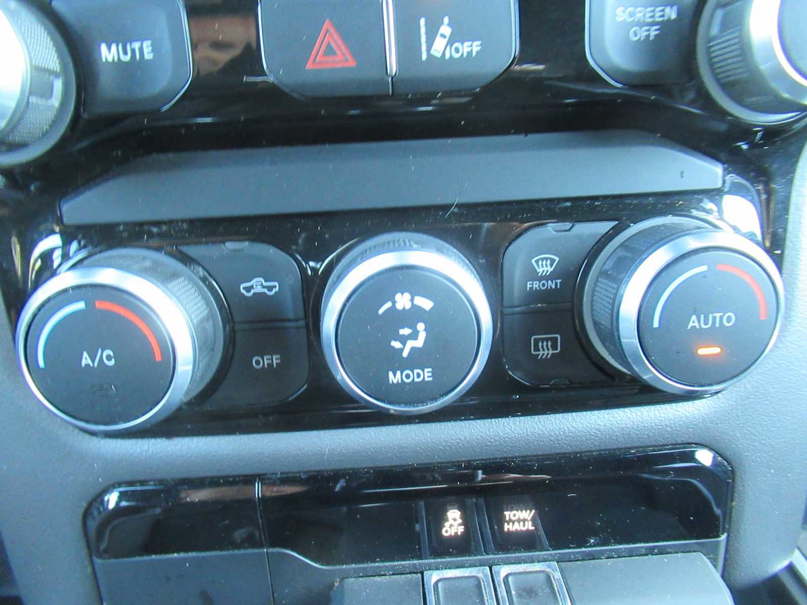 Used 2022 RAM 1500 Big Horn image 32