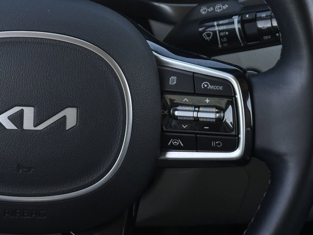 Used 2023 Kia Sorento S FWD image 14