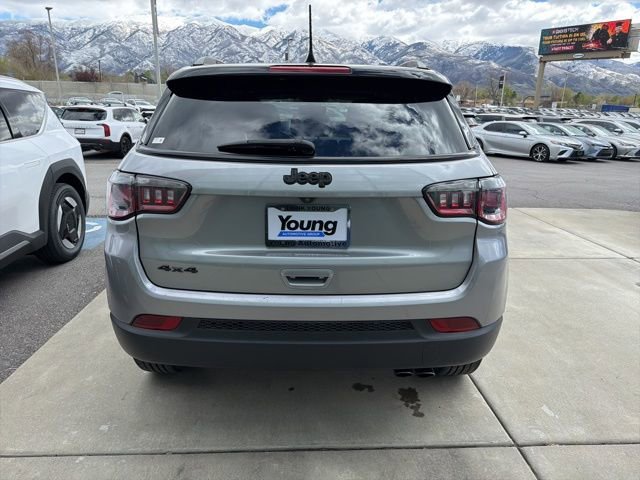 Used 2020 Jeep Compass Latitude image 6