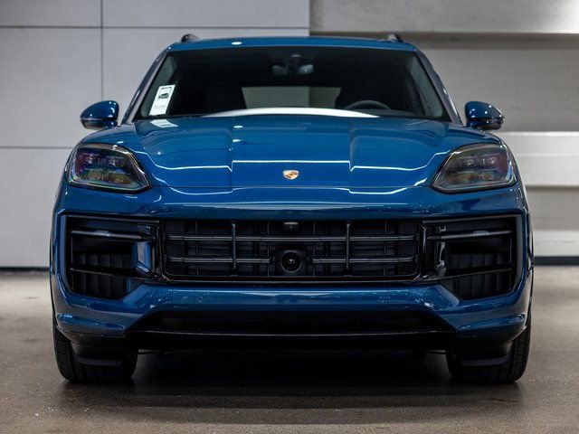 New 2026 Porsche Cayenne GTS image 7