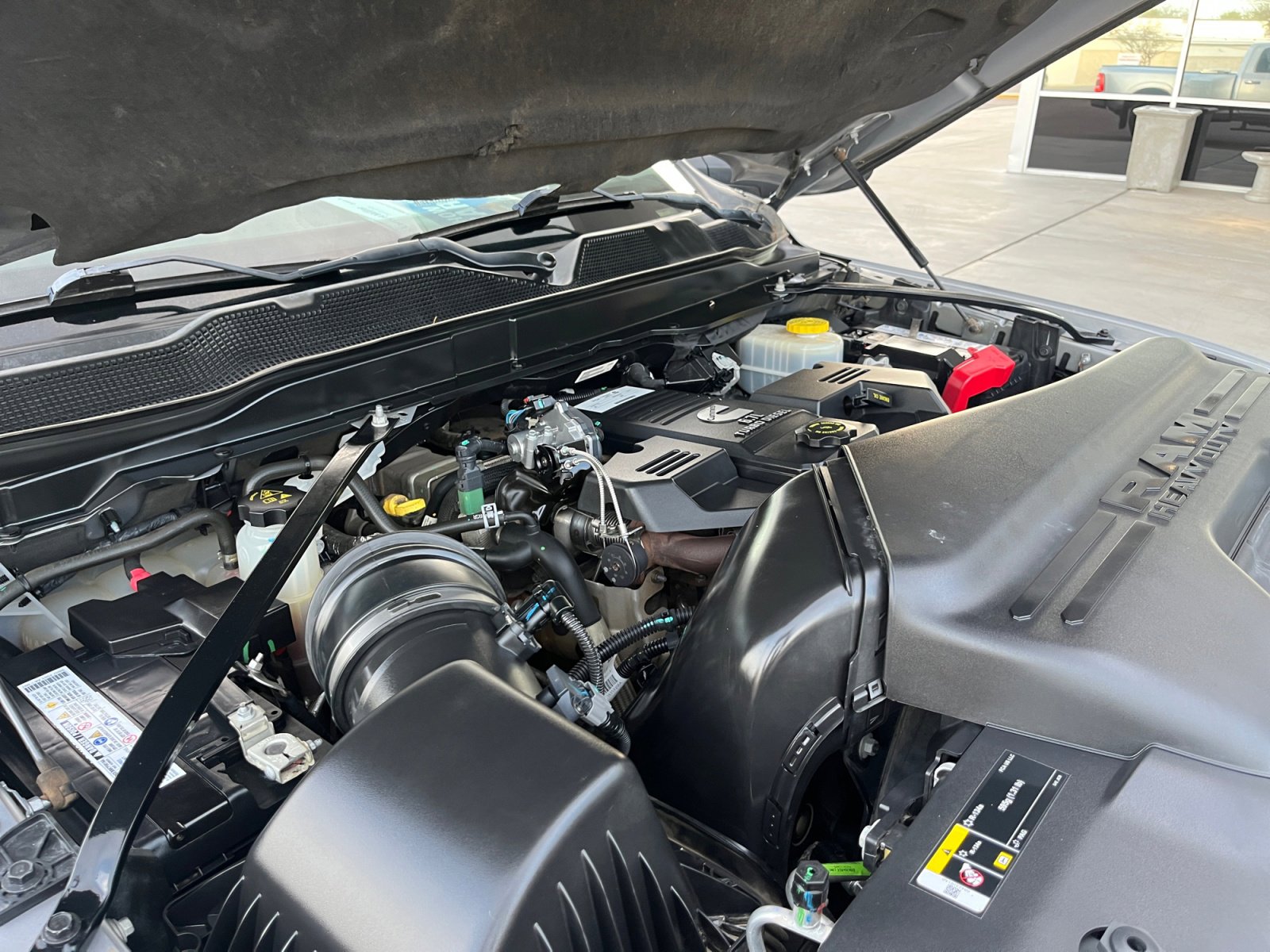 Used 2019 RAM 3500 Laramie image 21