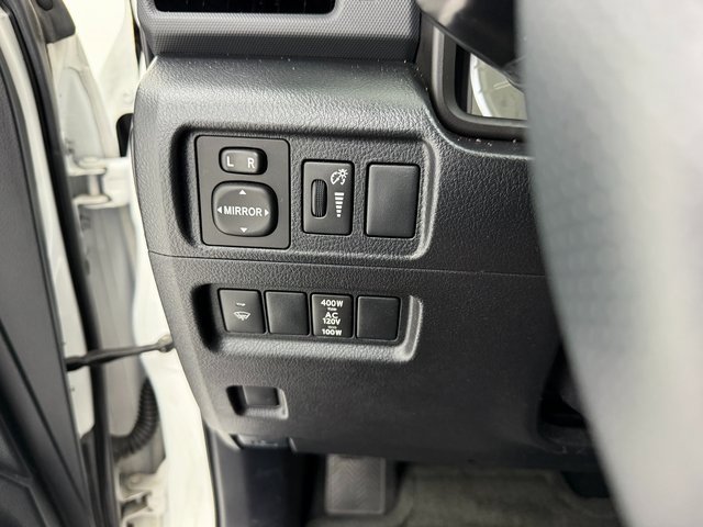 Used 2015 Toyota 4Runner SR5 image 11