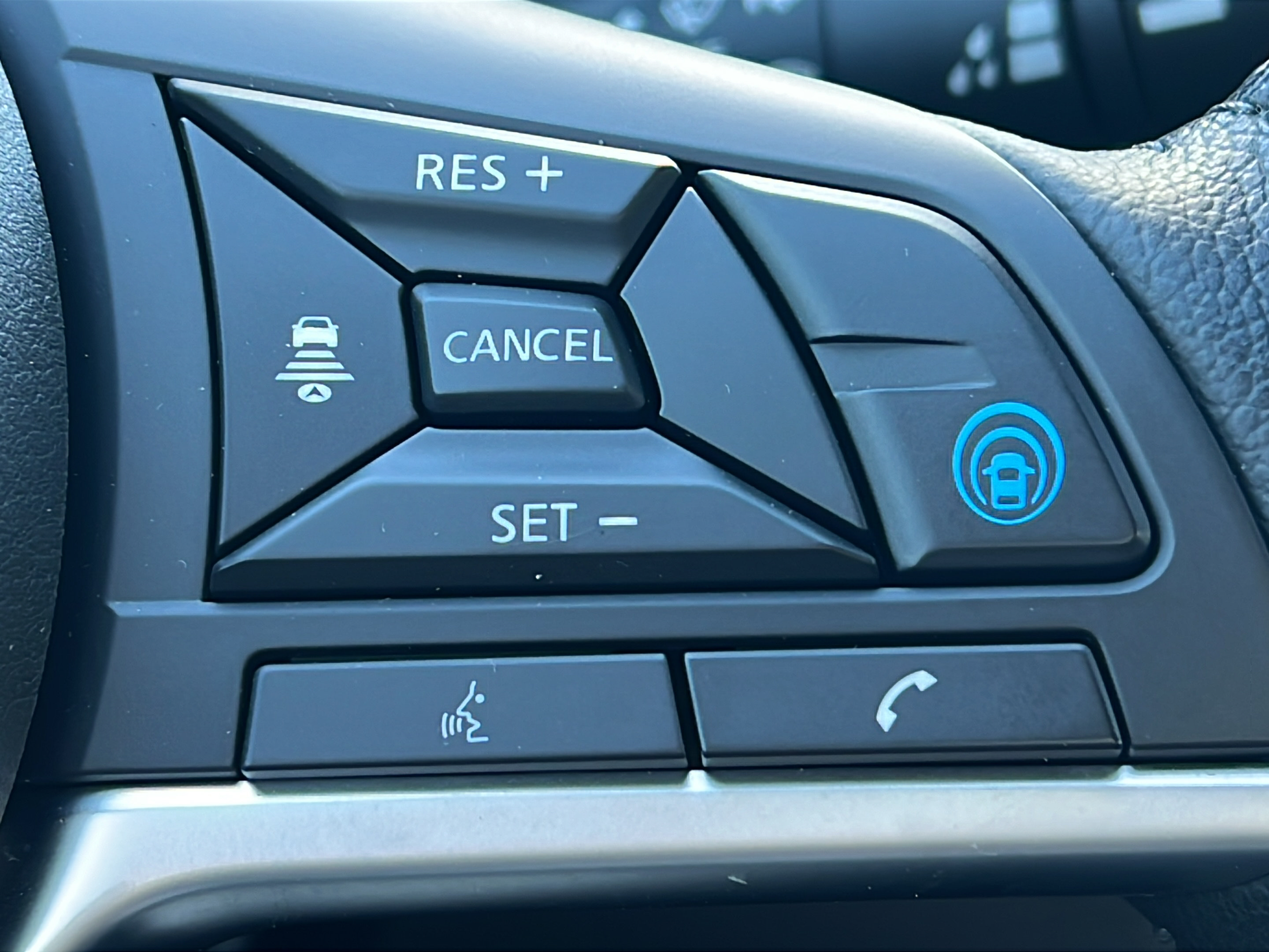Used 2021 Nissan Rogue Sport SL w/ Premium Package FWD image 23