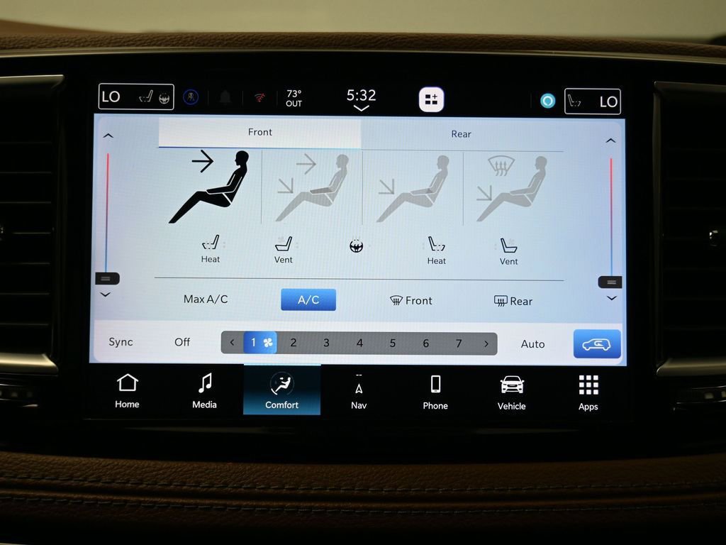 Used 2021 Chrysler Pacifica Limited w/ Premium & Safety Sphere Group image 24