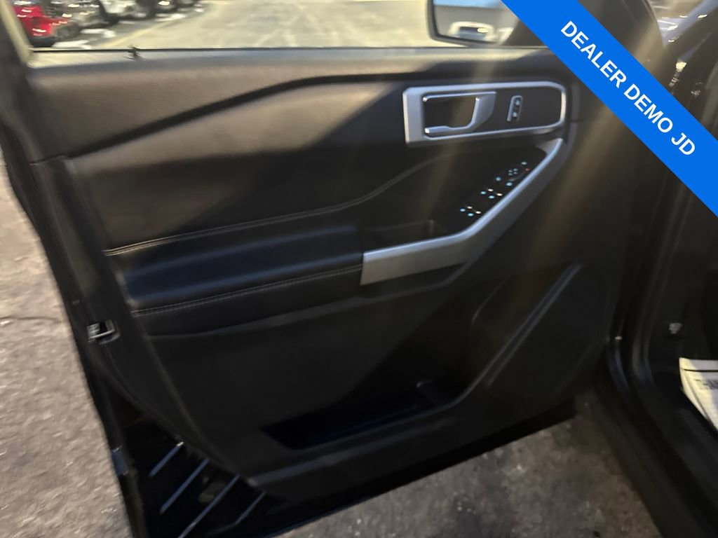 Used 2023 Ford Explorer XLT w/ Equipment Group 202A image 22