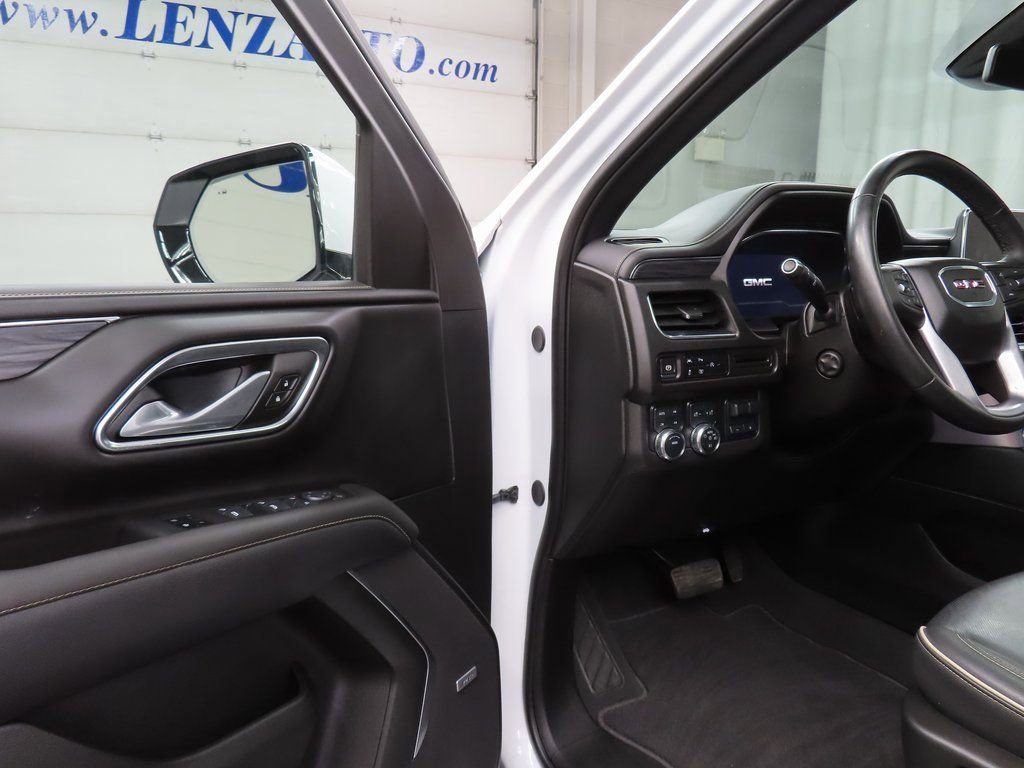 Used 2024 GMC Yukon XL SLT w/ SLT Premium Package image 46